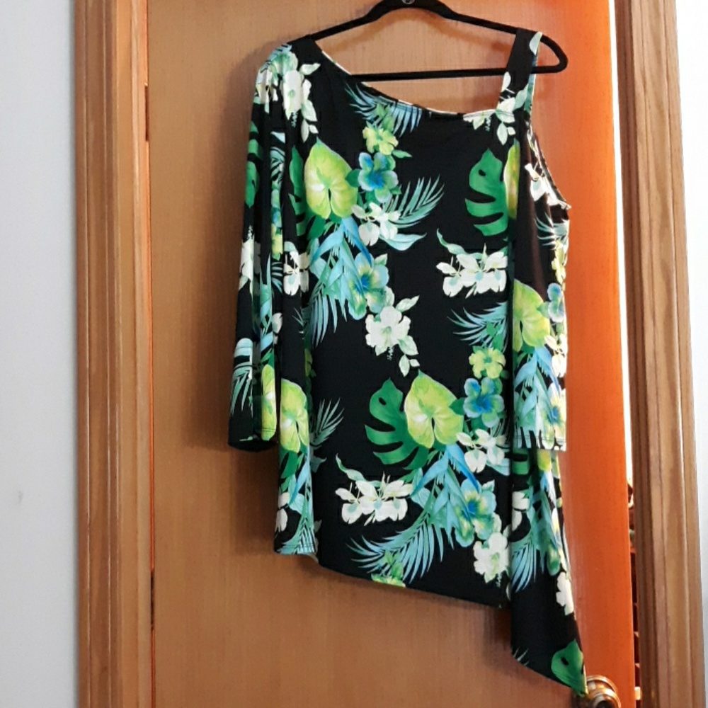 Slinky Brand 3/4 Sleeve Top